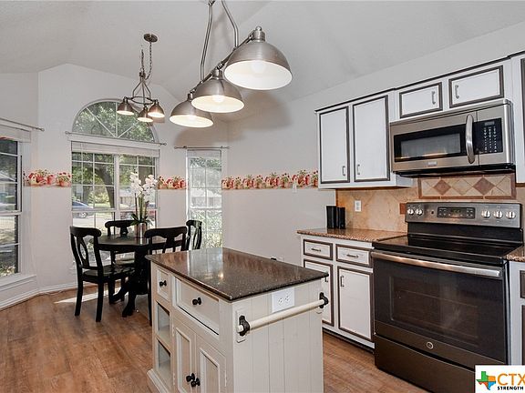 5th image of 1506 Chardonnay Dr