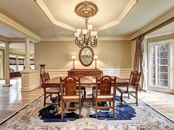 4th image of 110 Nature Mill Ct