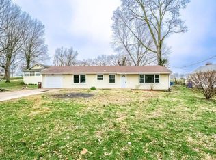 203 Brownsmill Rd, Elsberry, MO 63343