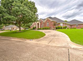 309 Leeward Cir, Azle, TX 76020
