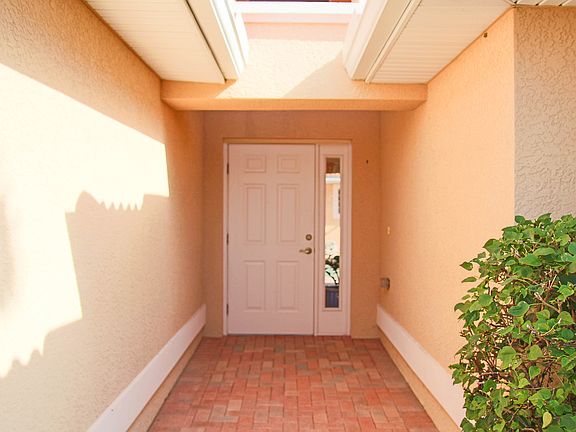 Front Entranceway