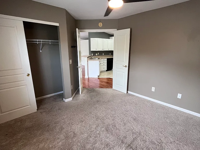 335 Skyview Ct — Photo 12