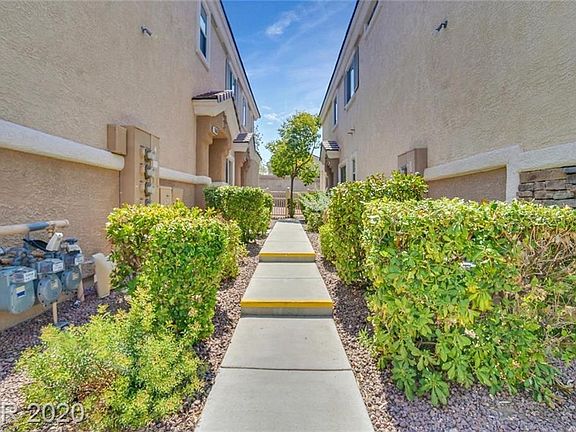 2nd image of 1565 Wild Willey Way