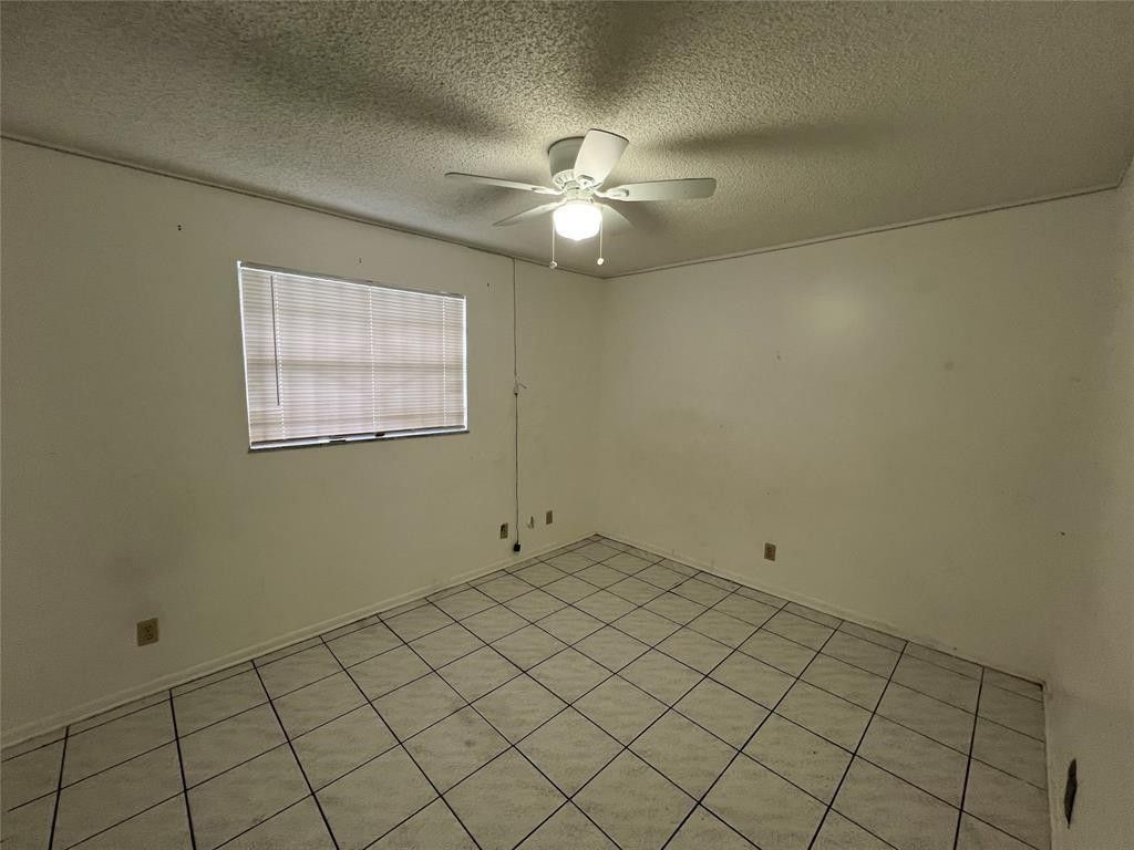230 SW 1st Street #G-8, photo 7