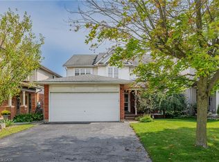 43 Green Vista Dr, Cambridge, ON N1T 1X7