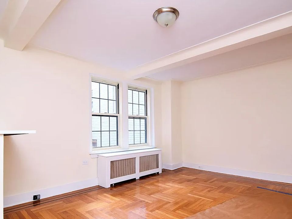 2nd image of 207 E 76th St APT 2D