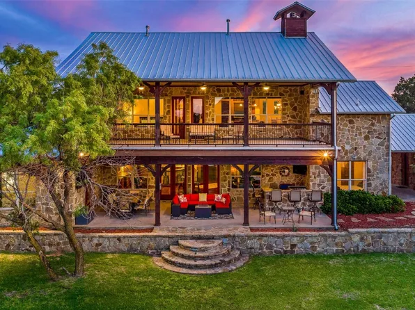 1006 Possum Trl, Graford, TX 76449