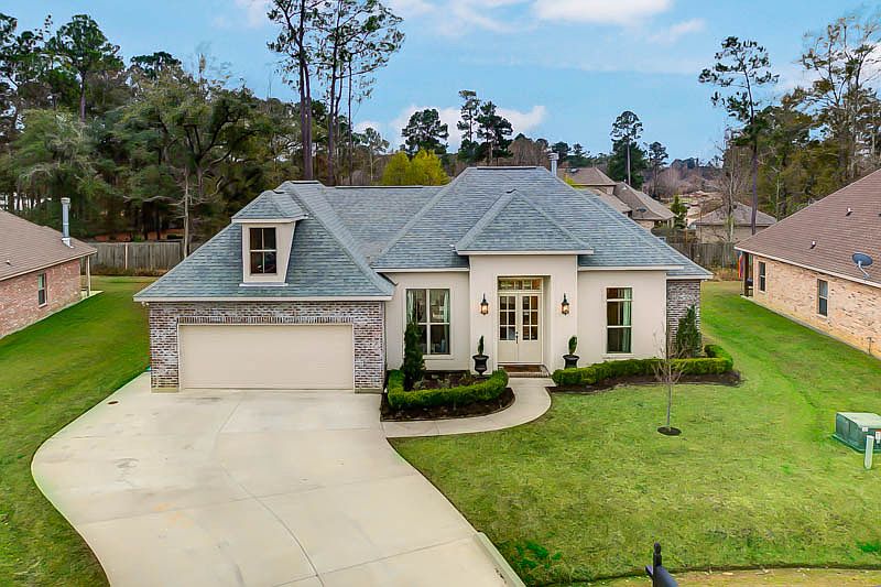 1st image of 143 Gallier Ct