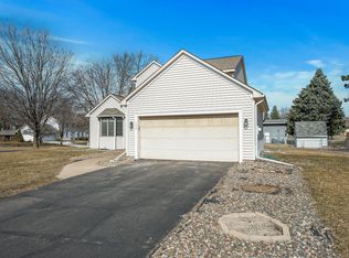 7359 Park View Ter, Mounds View, MN 55112