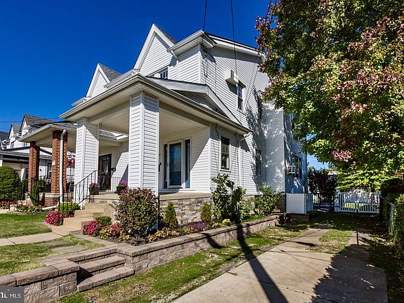 4th image of 1201 Myrtlewood Ave