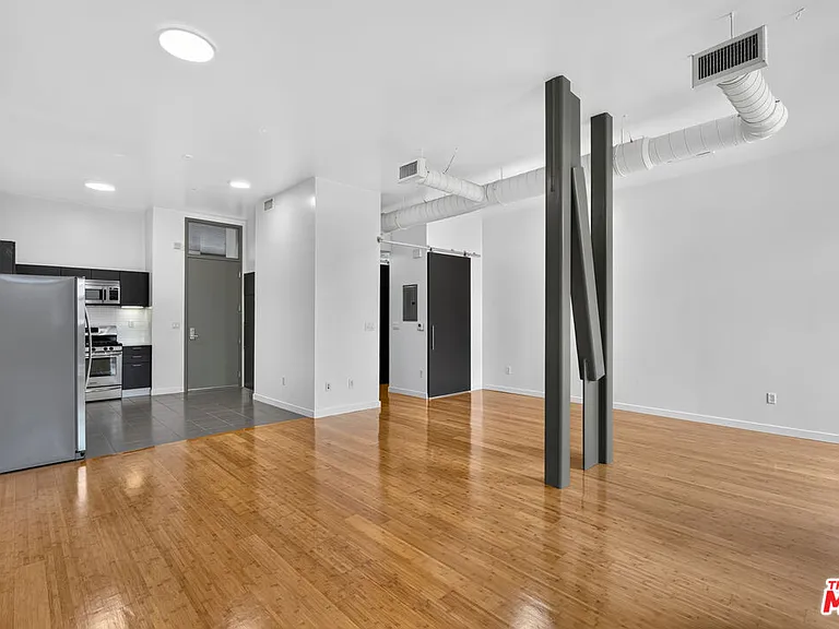 1912 Broadway #103 — Photo 9