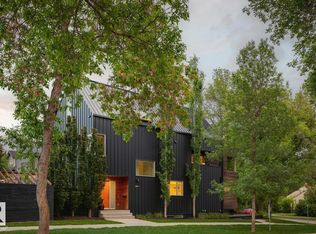 10958 80th Ave NW, Edmonton, AB T6G0R1