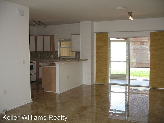5th image of 2119 W Brandon Blvd Ste E