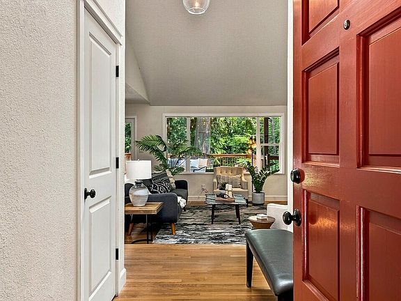 4th image of 14924 258 Avenue SE