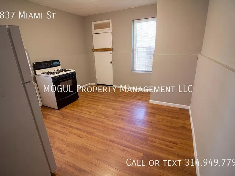 2837 Miami St — Photo 9