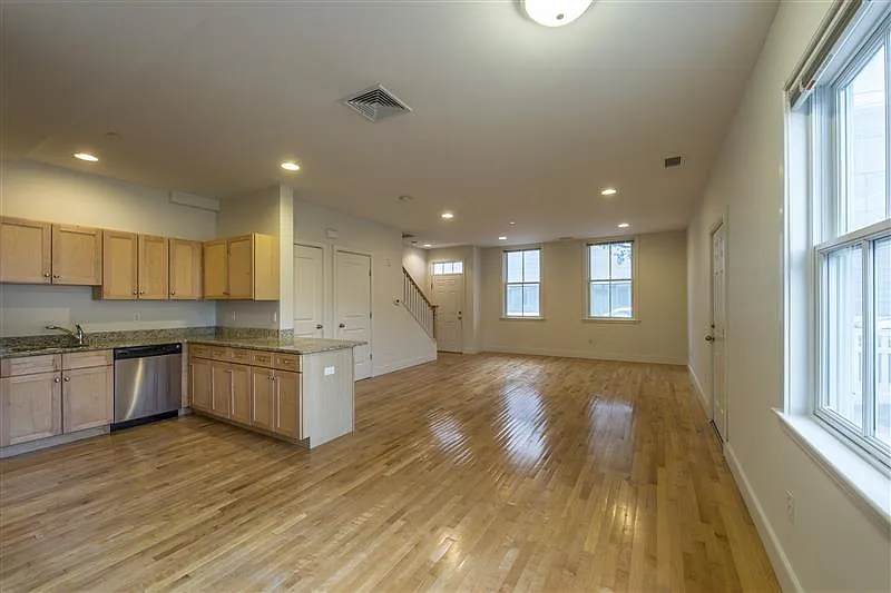 111 2nd St #2