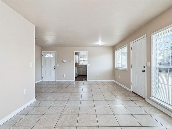 4th image of 4951 Feliciana Dr
