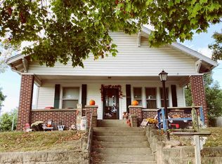 446 W Turner St, Bloomfield, IN 47424