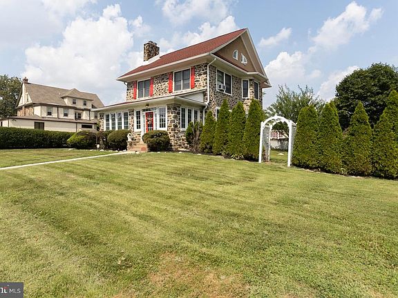 4th image of 337 Shadeland Ave