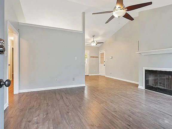 3rd image of 805 Brewers Glynn Ct