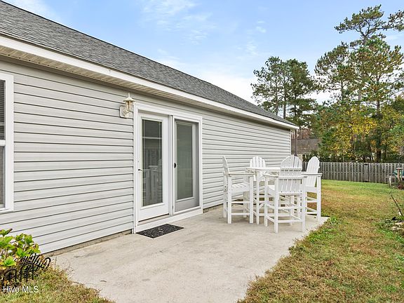 5th image of 1106 Loman Lane
