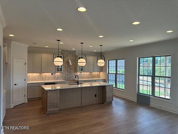 2nd image of 12247 Bethel Hollow Dr