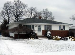 2922 Augustine Dr, Parma, OH