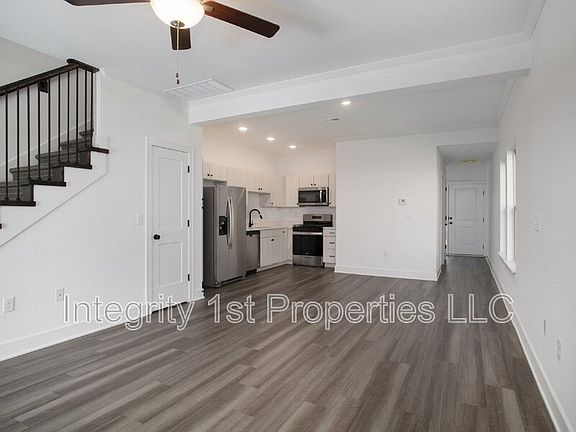 4th image of 5902 NW 88th St