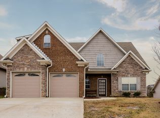 108 Hermitage Ln, Calera, AL 35040