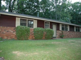 2407 16th Pl, Valley, AL 36854
