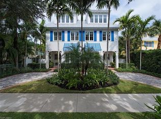 475 3rd Ave S, Naples, FL 34102