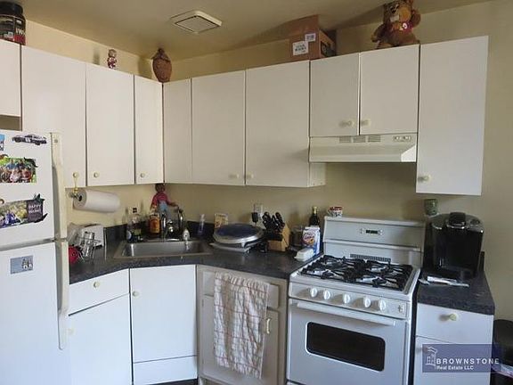 3rd image of 362 15th St APT 3M