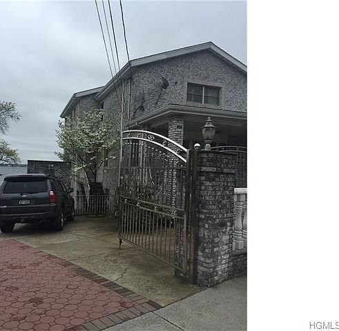 1st image of 3325 Radio Dr