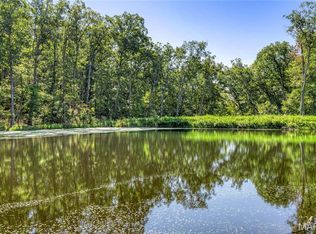2467 Alpine Lake Dr, Wright City, MO 63390