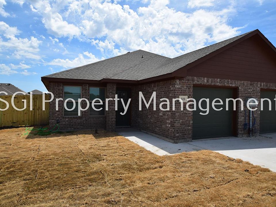 1st image of 523 Wood Dr