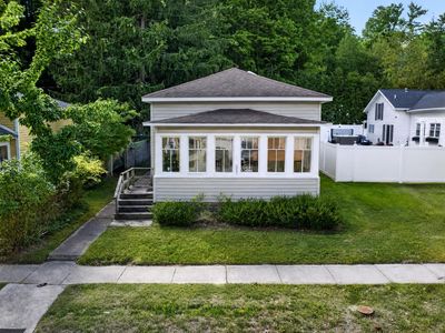357 N Hancock St, Pentwater, MI, 49449