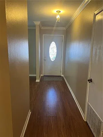 3 bed, 2.0 bath, 1750 sqft, $1,750 — Photo 4