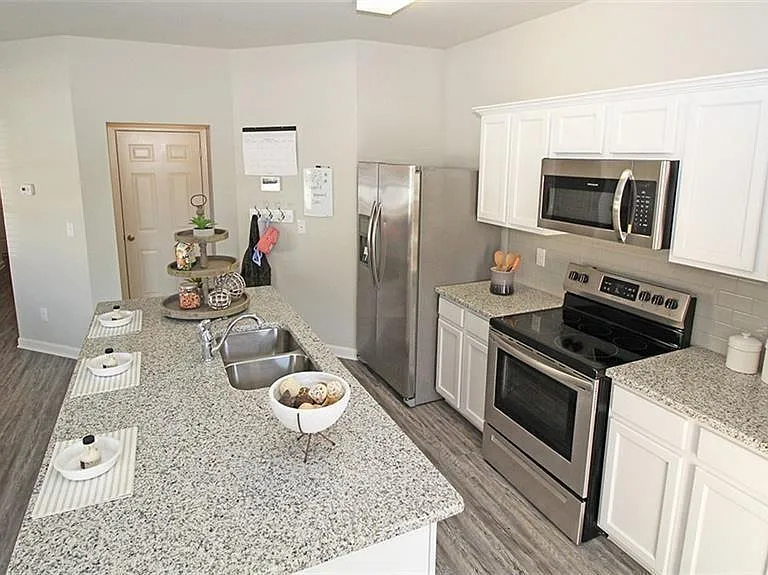 3577 Brycewood Dr — Photo 6