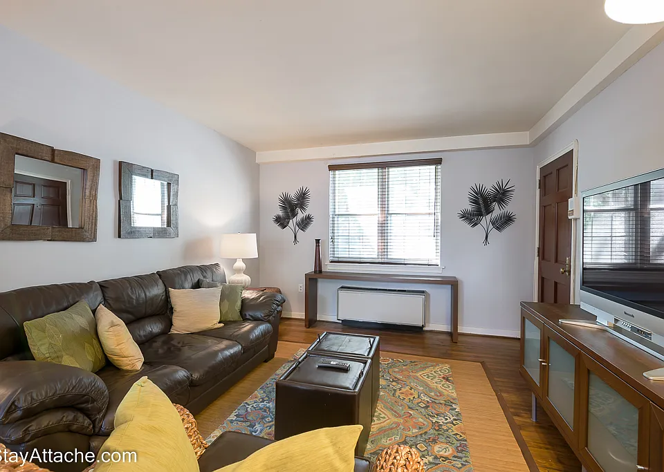 10 Ashby St #D