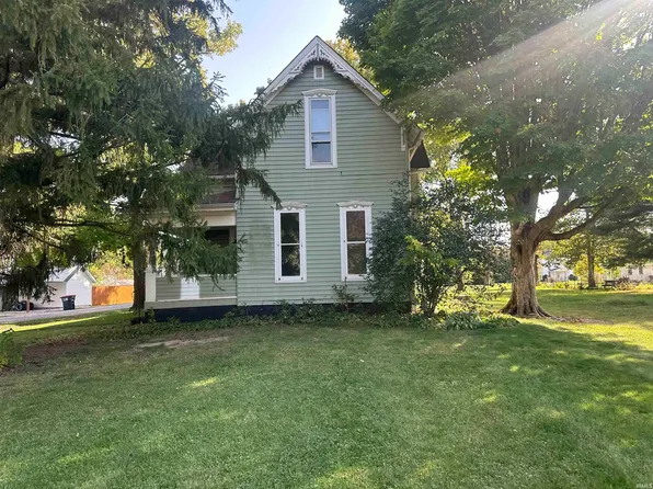 106 S Hobson St, Mulberry, IN 46058