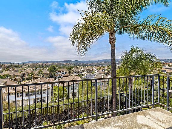 3rd image of 27731 Daisyfield Dr