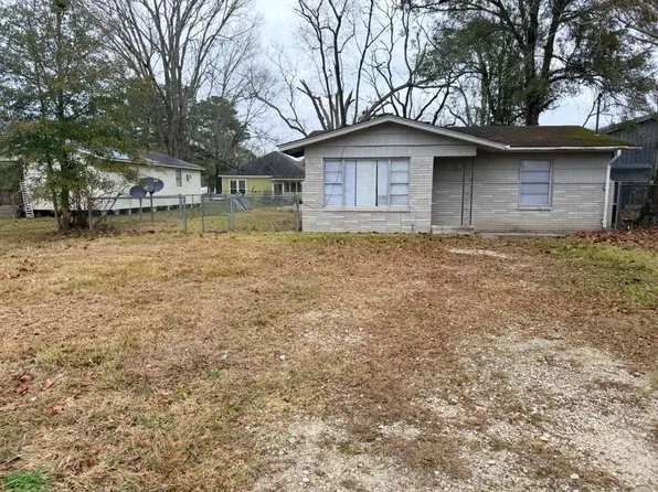 435 Beech St, Kountze, TX 77625
