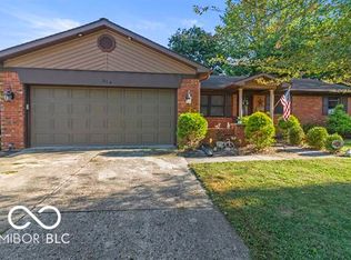 214 Locust Dr, Gas City, IN 46933