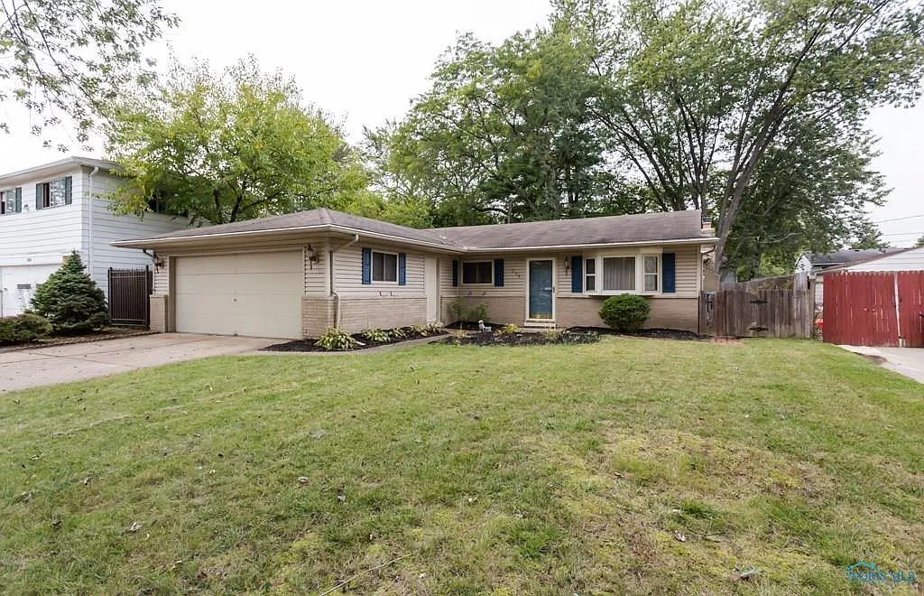 336 Shrewsbury Dr photo 1