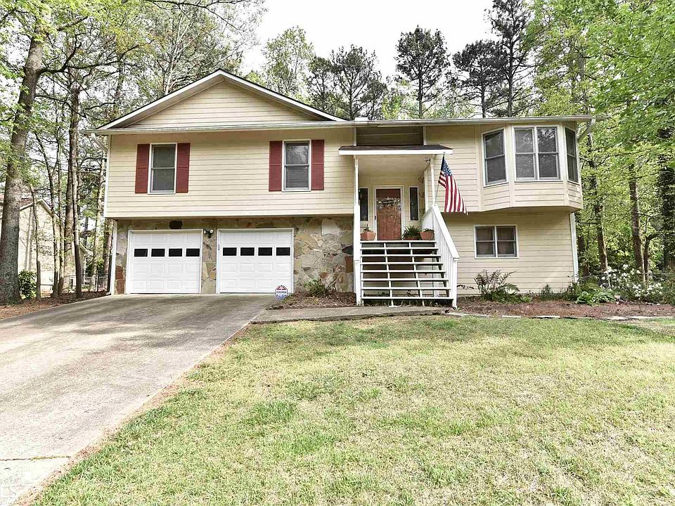 1st image of 1511 Pine Creek Dr #B