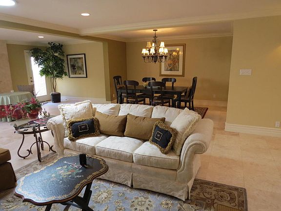 4th image of 2502 E Crittenden Ln