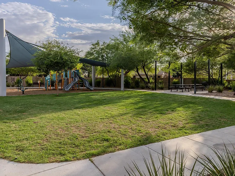 1111 W Diamondback Dr — Photo 40