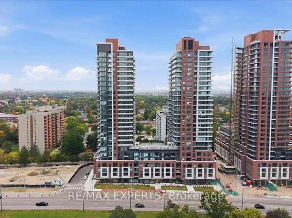 4010 Eglinton Ave W, Etobicoke, ON