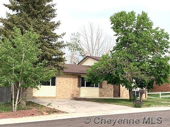 2nd image of 741 Cottonwood Dr