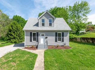 227 W Johnson St, Collinsville, IL 62234
